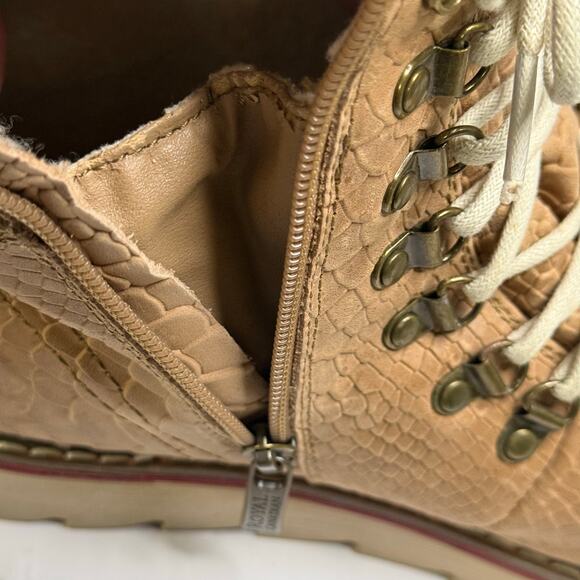 Rare Royal Canadian Cambridge “Croc” Embossed Leather Waterproof Boots 8.5 - Picture 10 of 16